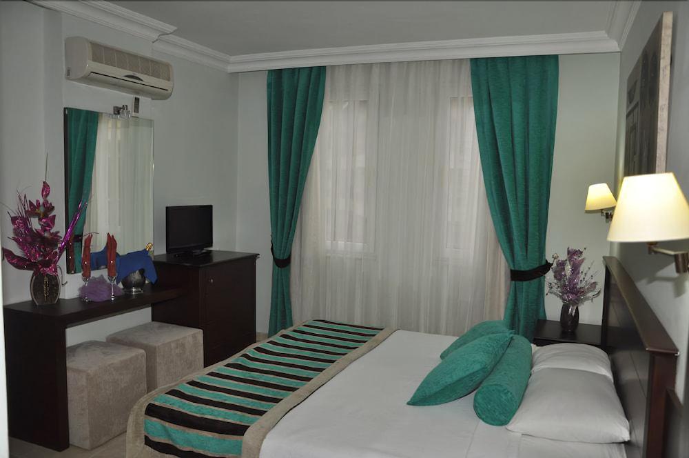 Kleopatra Royal Palm Hotel Alanya Exterior photo
