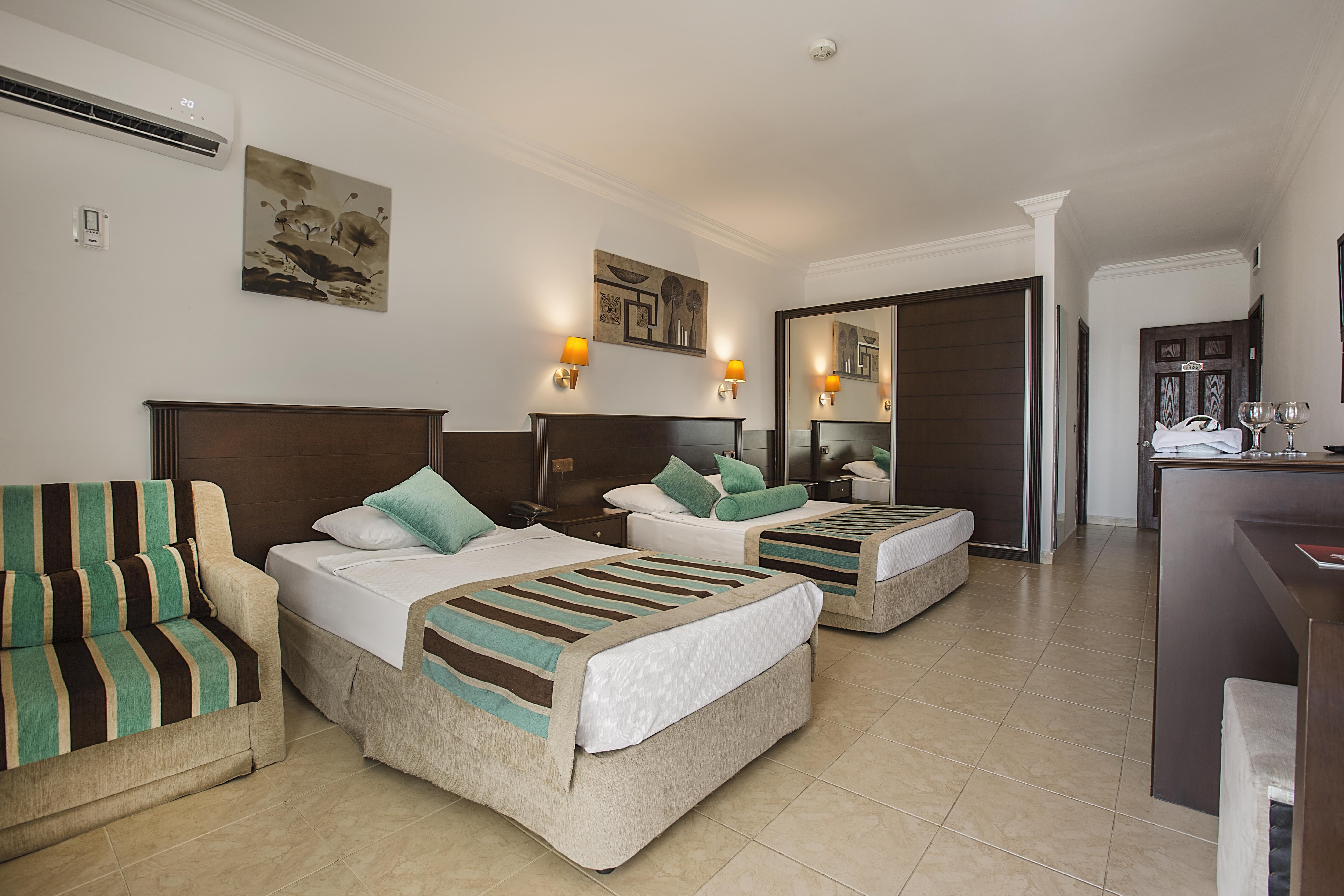 Kleopatra Royal Palm Hotel Alanya Exterior photo