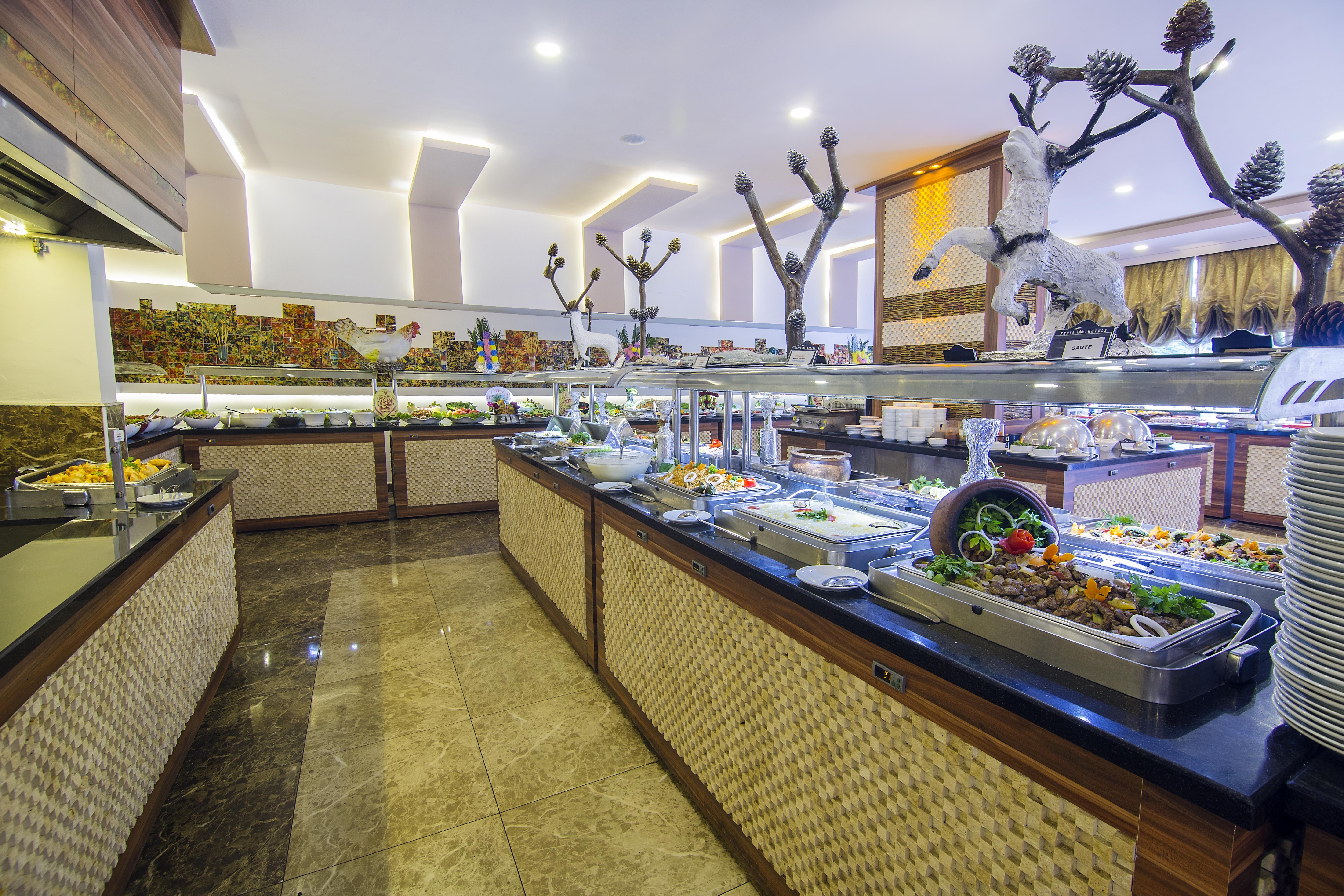 Kleopatra Royal Palm Hotel Alanya Exterior photo