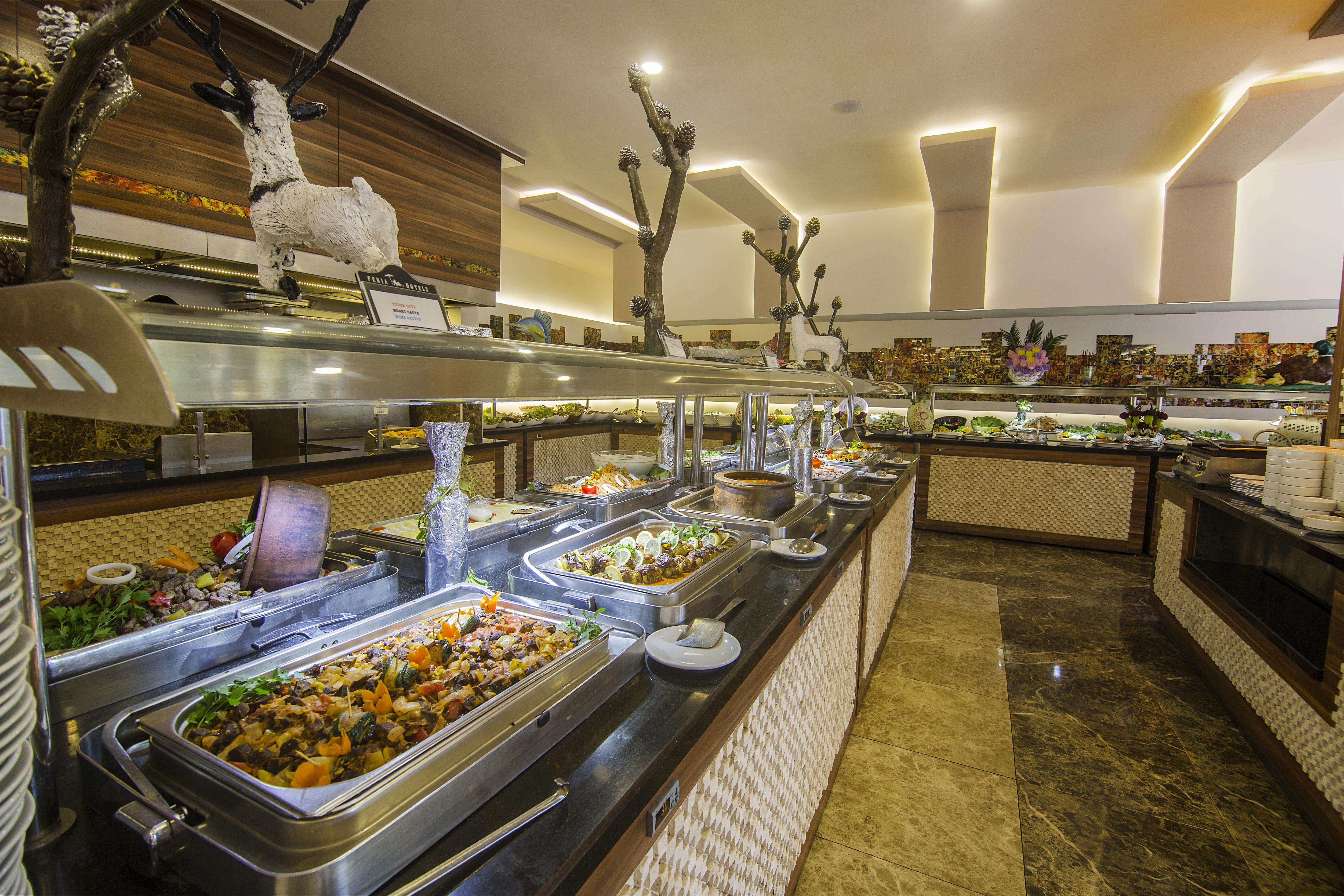 Kleopatra Royal Palm Hotel Alanya Exterior photo
