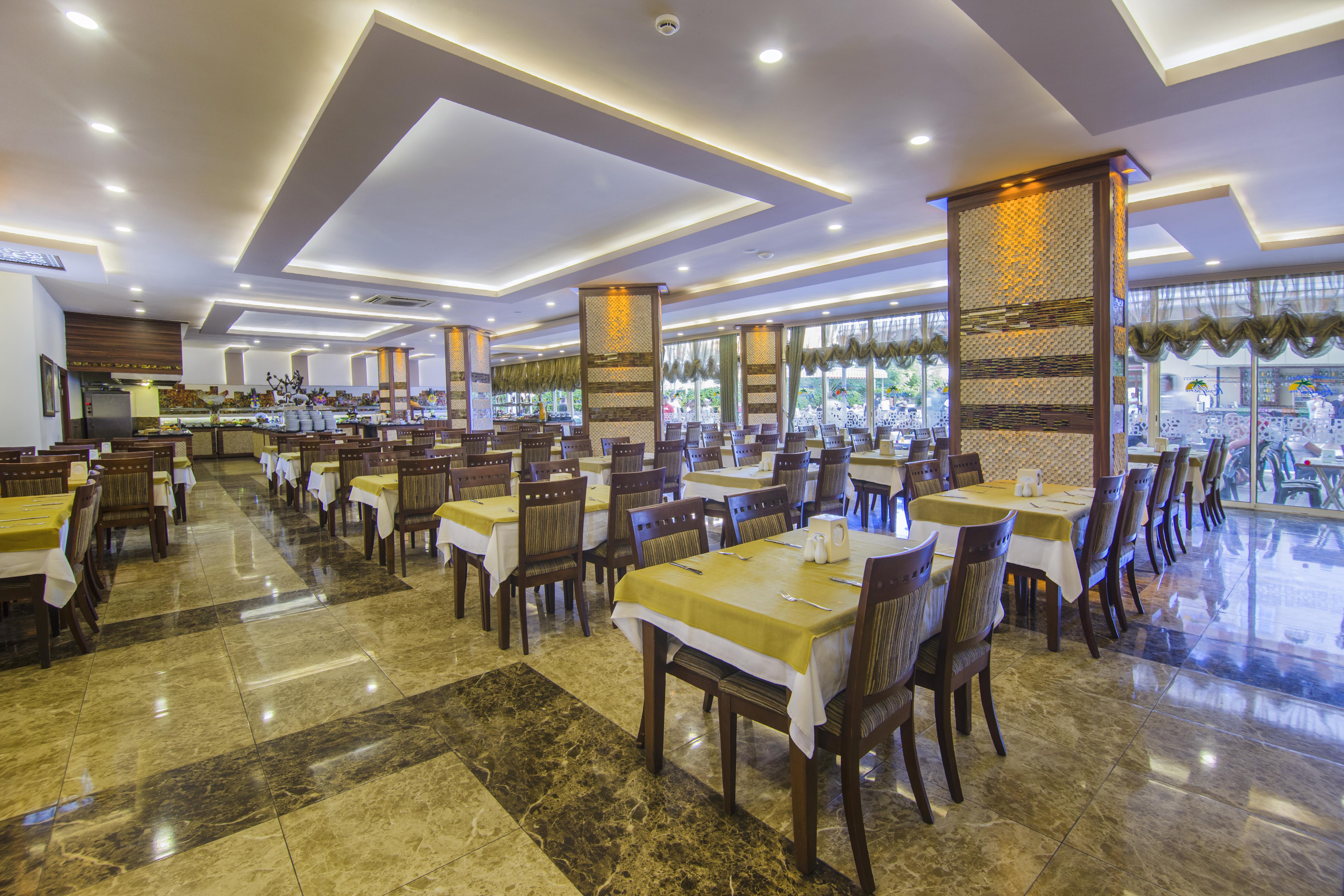 Kleopatra Royal Palm Hotel Alanya Exterior photo