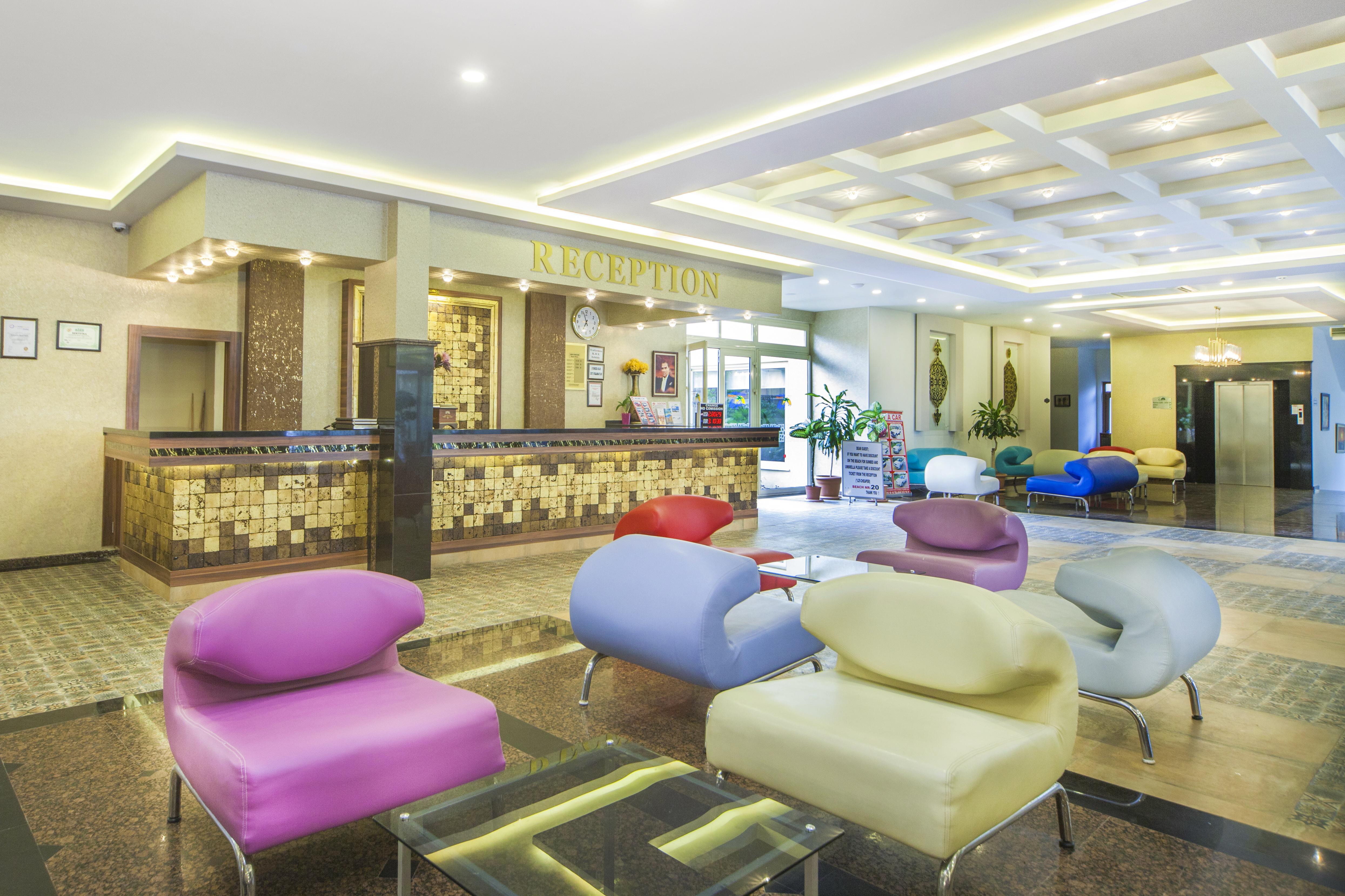 Kleopatra Royal Palm Hotel Alanya Exterior photo