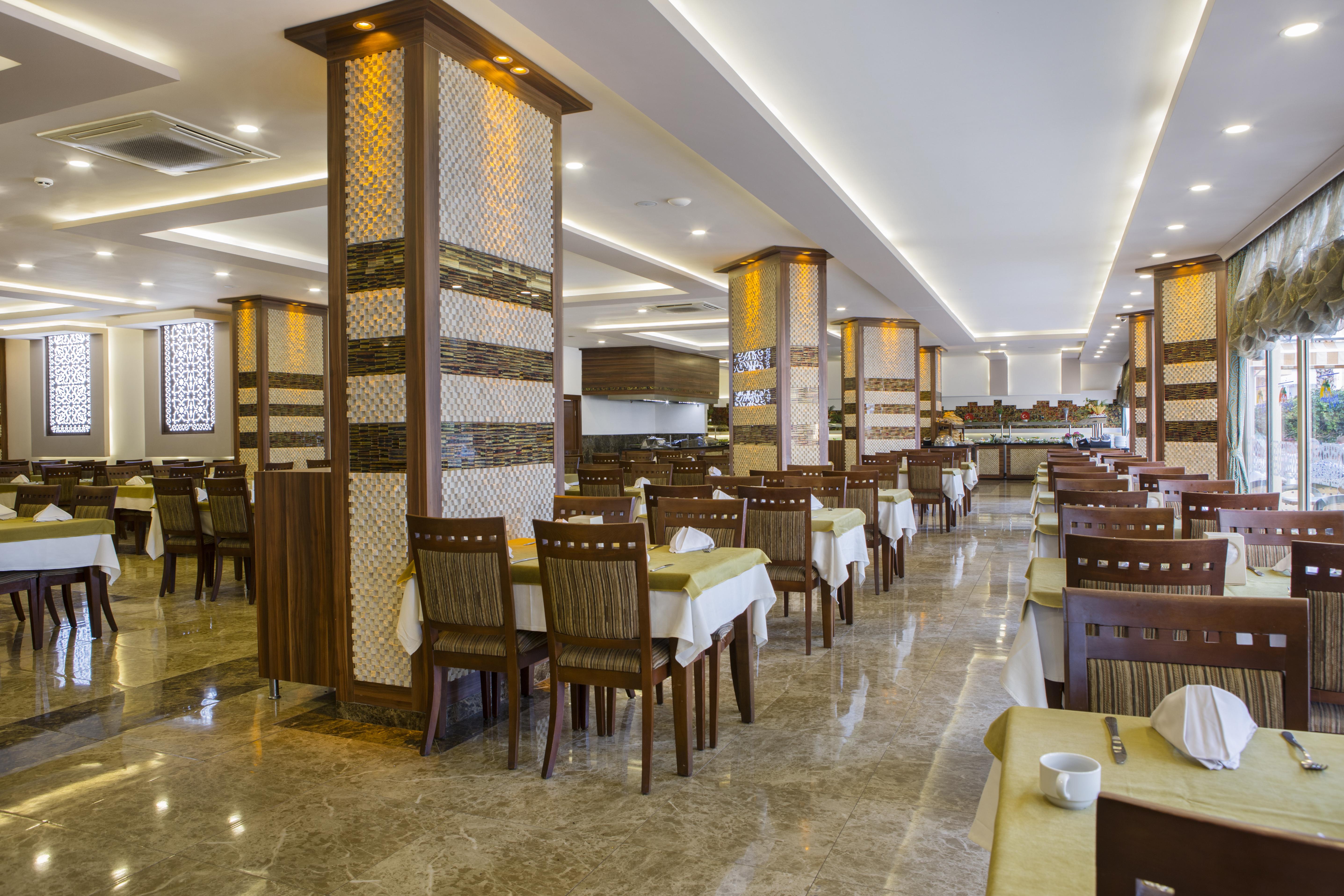 Kleopatra Royal Palm Hotel Alanya Exterior photo