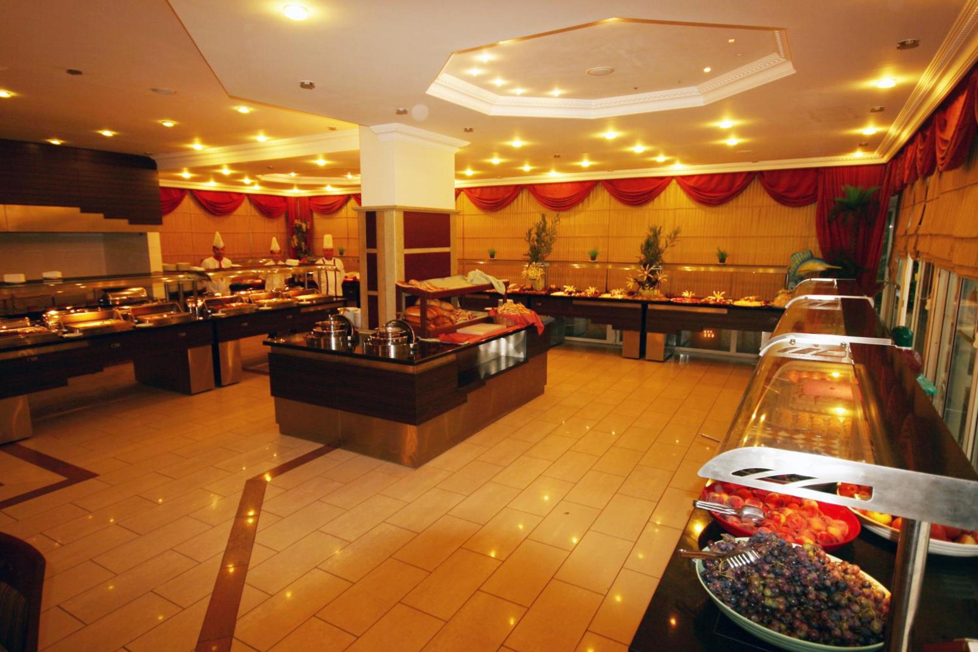 Kleopatra Royal Palm Hotel Alanya Exterior photo