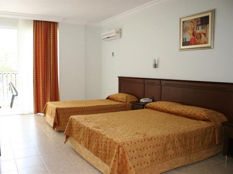 Kleopatra Royal Palm Hotel Alanya Exterior photo