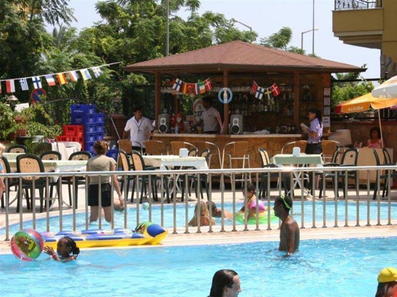 Kleopatra Royal Palm Hotel Alanya Exterior photo